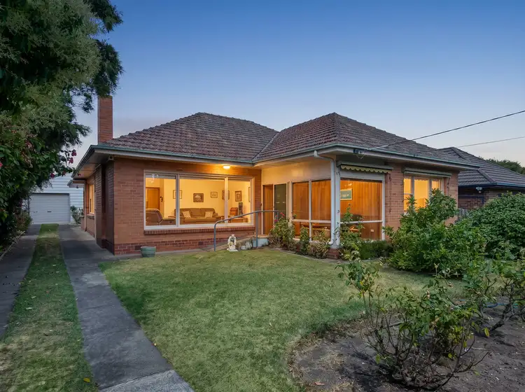 37 Kirk Road
