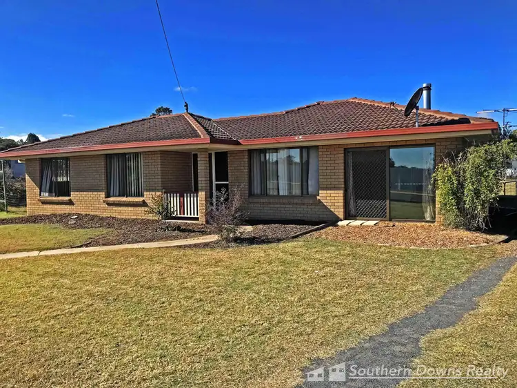 12 Briggs Street, Warwick QLD 4370