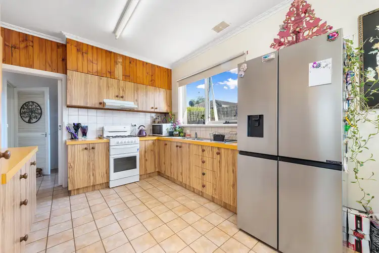 Second view of Homely house listing, 8 Sandra Court, Sale VIC 3850