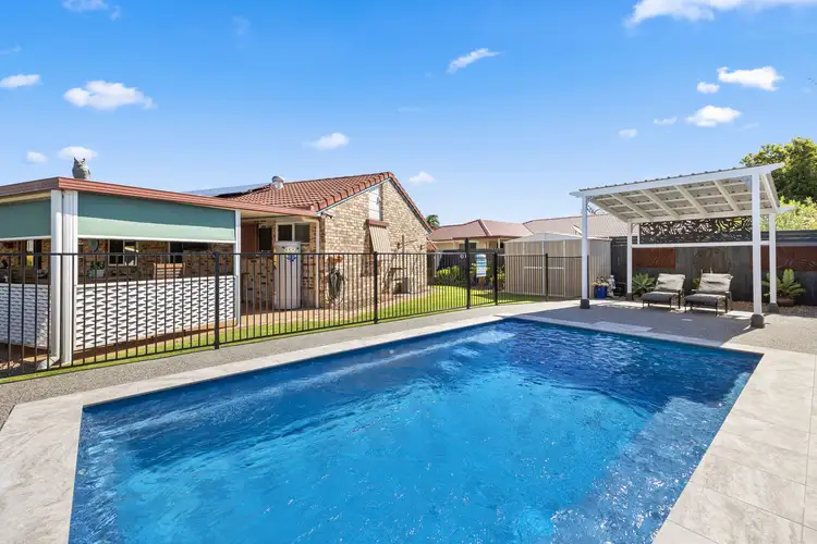 10 Alana Court, Torquay QLD 4655