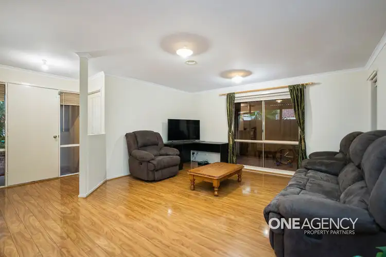 Second view of Homely house listing, 4 Samuel Evans Court, Seabrook VIC 3028