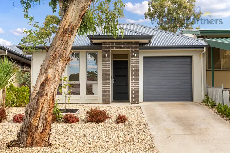 33 Somerset Avenue, Redwood Park SA 5097