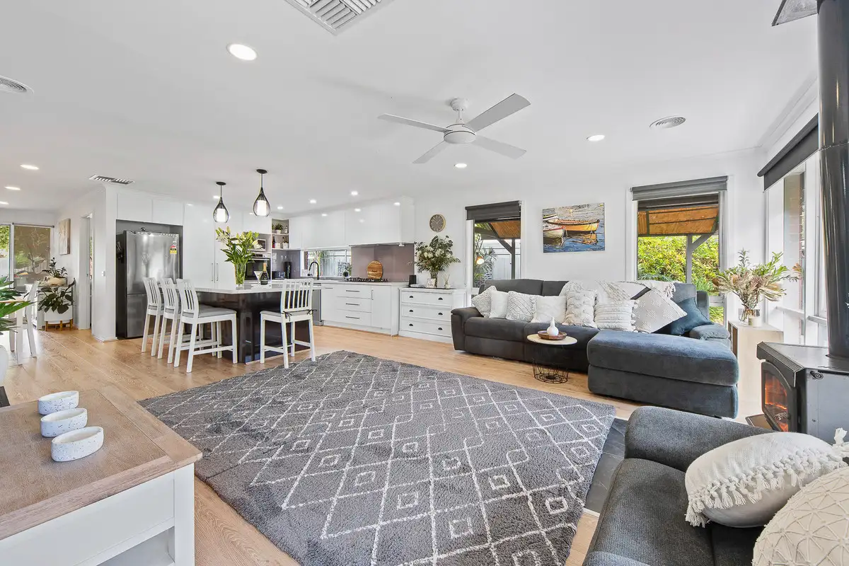 Main view of Homely house listing, 2 The Glen, Carrum Downs VIC 3201