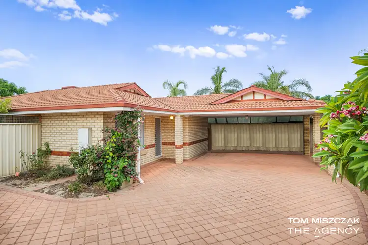 52d Cross Street, Queens Park WA 6107