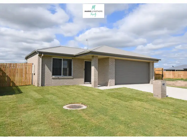 8 Bonavista Way, Eli Waters QLD 4655