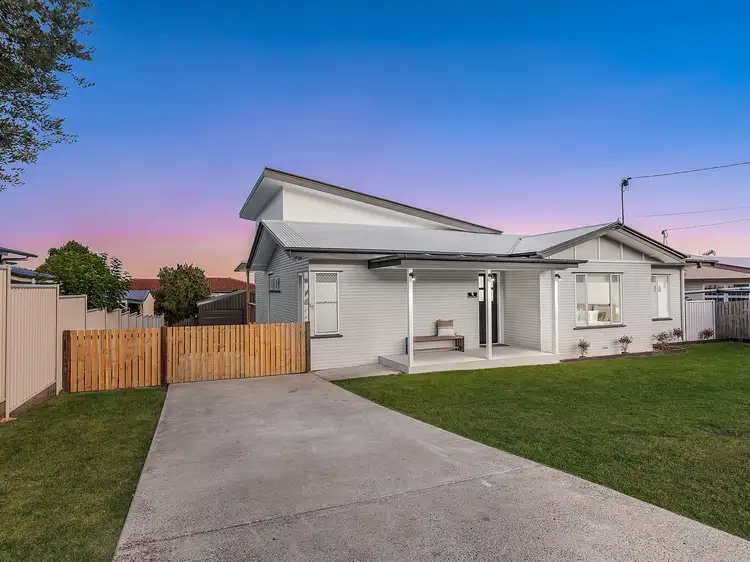 15 Blaxland Street, Eastern Heights QLD 4305