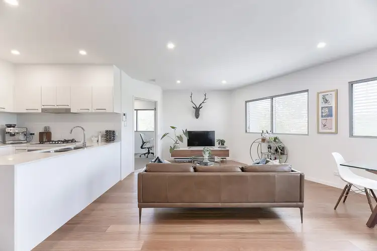 24/13 Fenton Street, Fairfield QLD 4103
