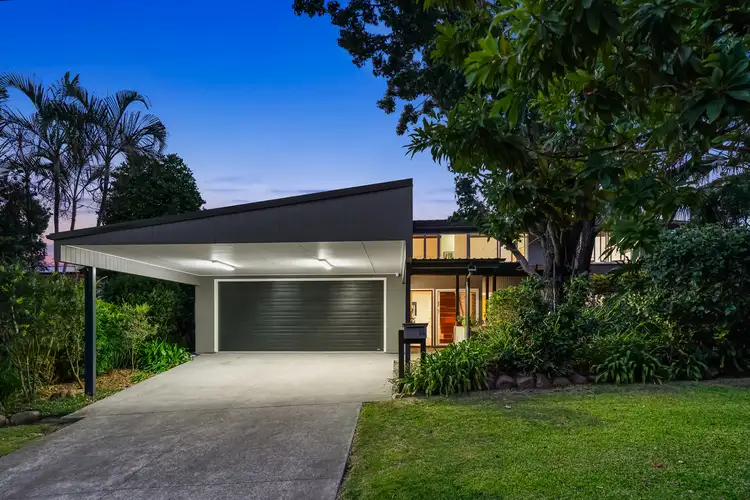 14 Lawrence Road, Chermside West QLD 4032