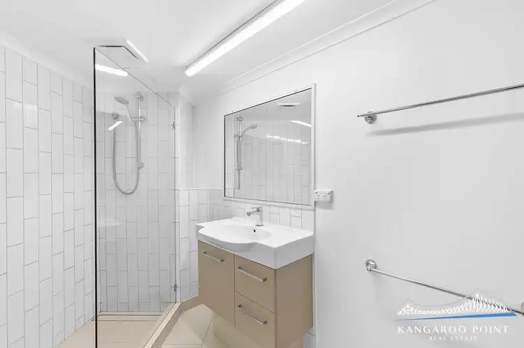 Sixth view of Homely apartment listing, 3/55 Thorn Street, Kangaroo Point QLD 4169