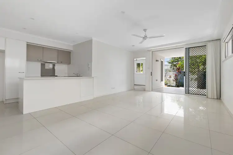 Main view of Homely unit listing, 5/275 Cornwall Street, Greenslopes QLD 4120