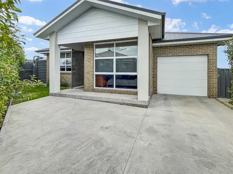 Fifth view of Homely house listing, 6 Bigwood Place, Goulburn NSW 2580