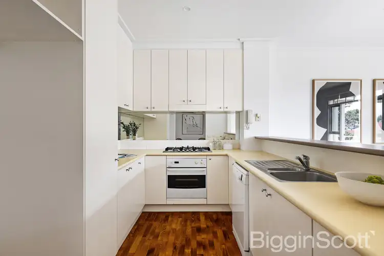 Sixth view of Homely apartment listing, 4/48 Esplanade West, Port Melbourne VIC 3207