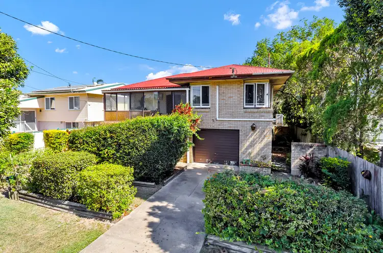 35 Highland Street, Redcliffe QLD 4020