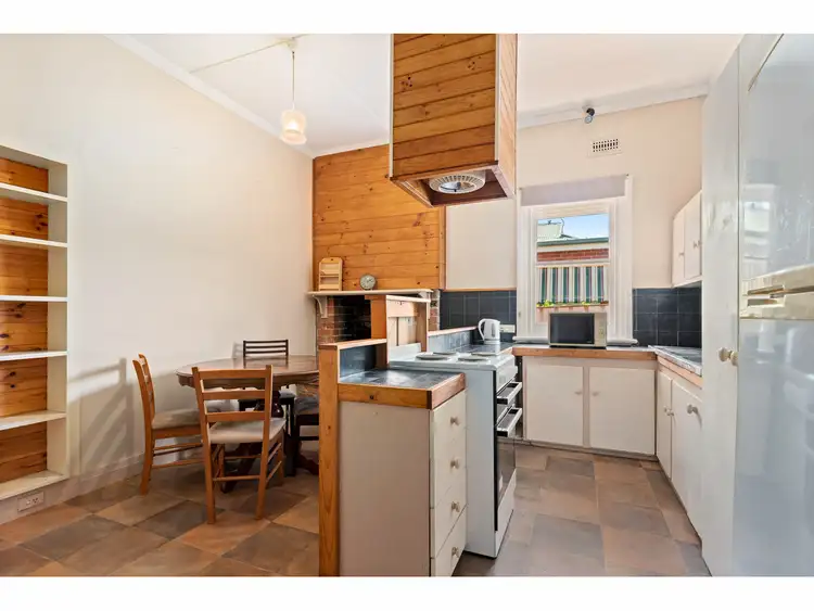 Fifth view of Homely house listing, 592 Poole Street, Albury NSW 2640