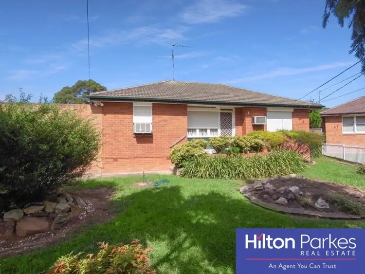 36 Sandakan Crescent, Lethbridge Park NSW 2770