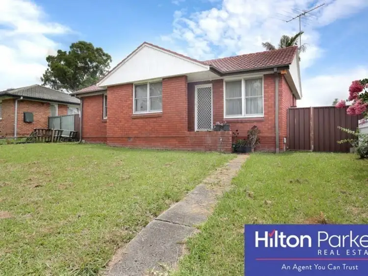 32 Mindanao Avenue, Lethbridge Park NSW 2770