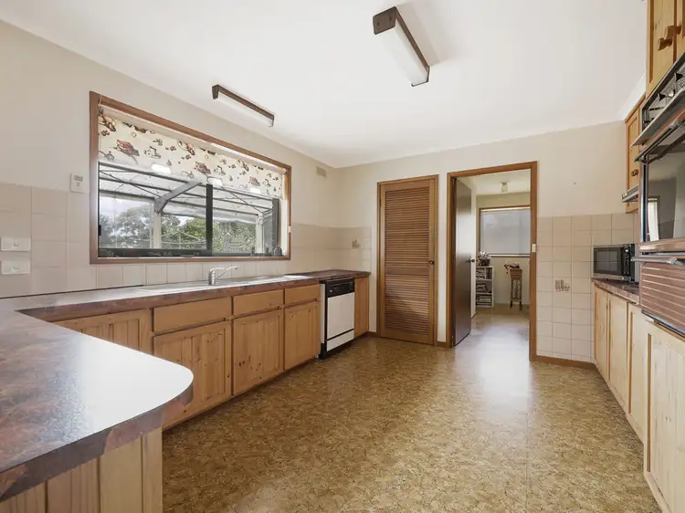 Sixth view of Homely rural property listing, 18 Heckfield Street, Macarthur VIC 3286