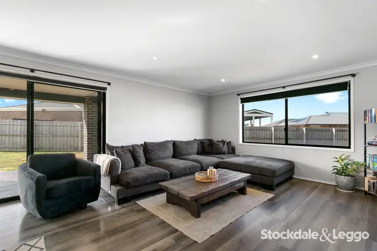 Second view of Homely house listing, 33 Ridge Boulevard, Yinnar VIC 3869