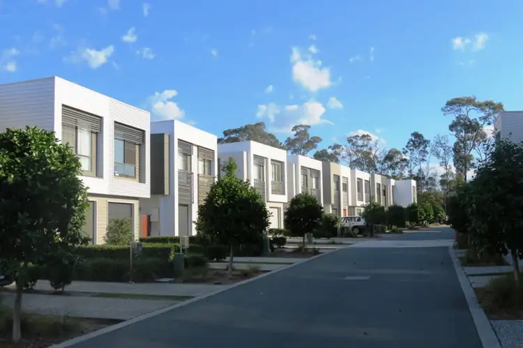 97 The Gardenway, Robina QLD 4226