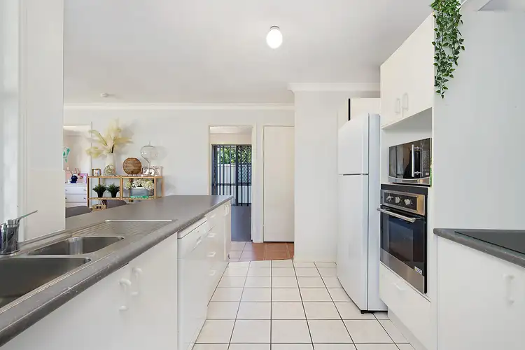 Fourth view of Homely house listing, 10 Paroo Place, Hillcrest QLD 4118
