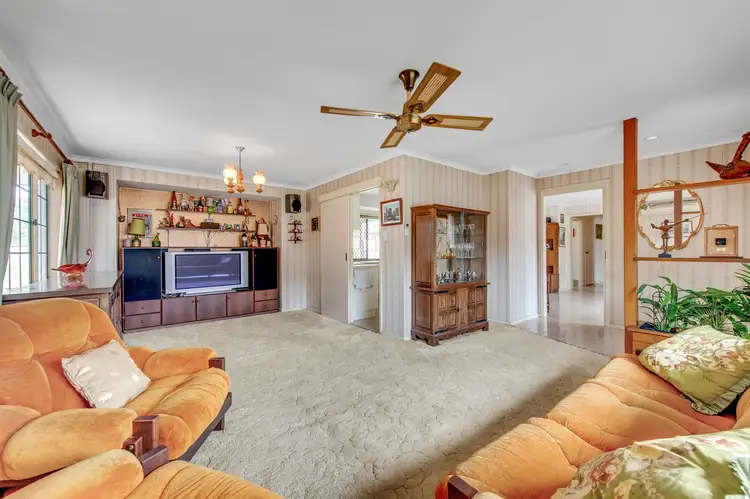 Fourth view of Homely house listing, 2 Lovell Court, Sinnamon Park QLD 4073
