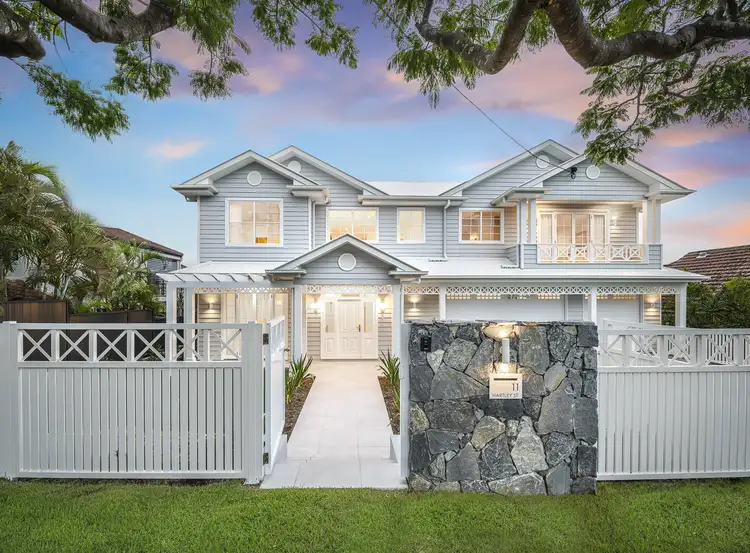 11 Hartley Street, Camp Hill QLD 4152