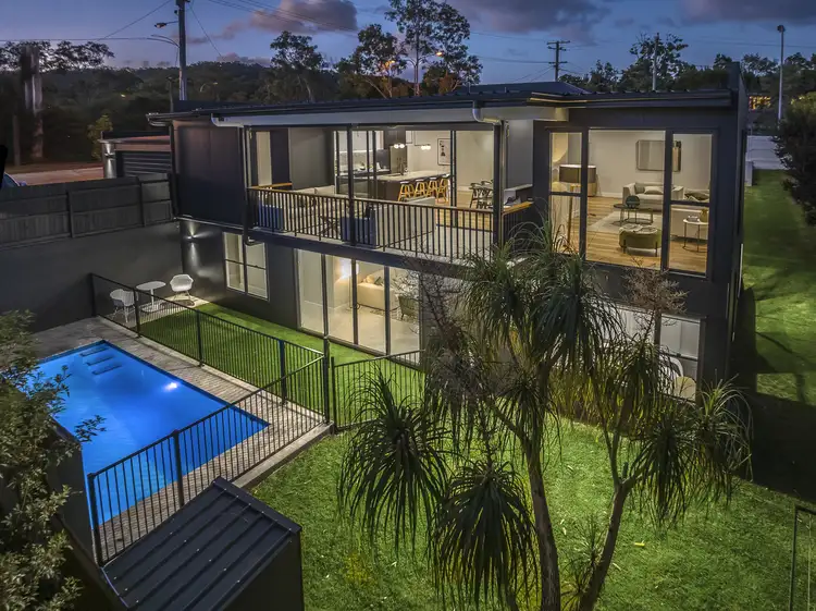 137 Taringa Parade, Indooroopilly QLD 4068