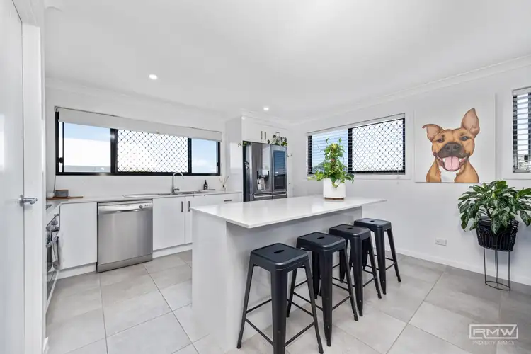 106 Bottlebrush Drive, Lammermoor QLD 4703