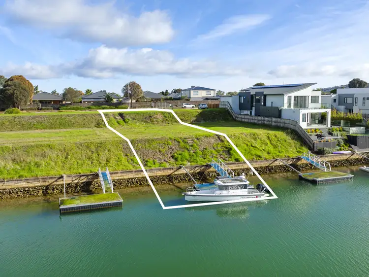126 Clipper Quay, Safety Beach VIC 3936
