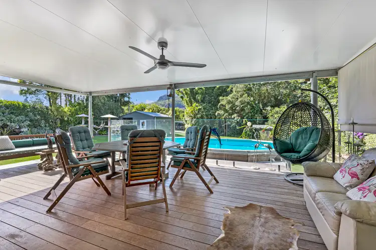 3 Hillside Road, Glass House Mountains QLD 4518