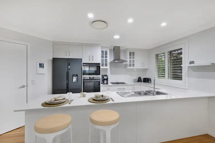 Third view of Homely house listing, 5 Sunnyvale Close, Lisarow NSW 2250