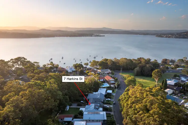 7 Harkins Street, Eleebana NSW 2282