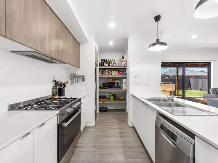 Sixth view of Homely house listing, 3 Pruden Court, Stratford VIC 3862
