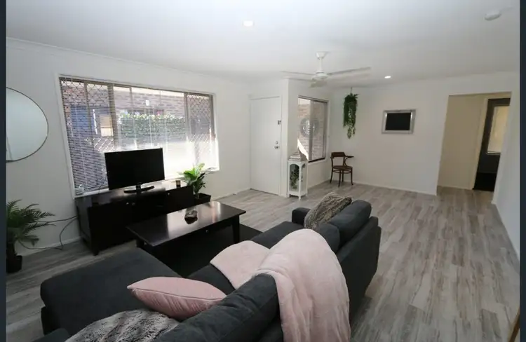 Second view of Homely semi-detached listing, 1/6 Corunna Crescent, Ashmore QLD 4214