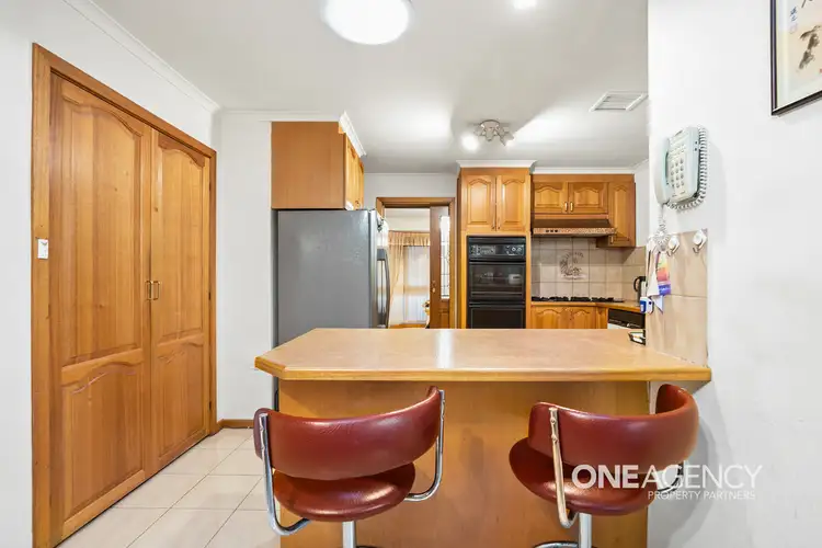 Fifth view of Homely house listing, 15 Eva Court, Seabrook VIC 3028