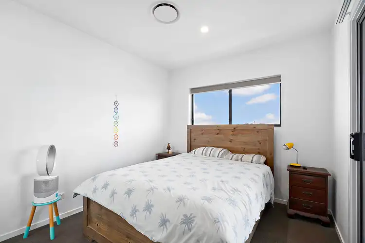 Fifth view of Homely apartment listing, 8/45 Clarence Road, Indooroopilly QLD 4068