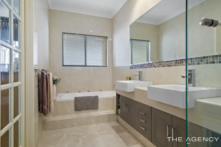 Sixth view of Homely house listing, 10 Butchart Turn, Aubin Grove WA 6164