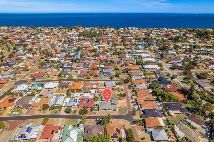 Second view of Homely house listing, 3 Mulloway Place, Warnbro WA 6169