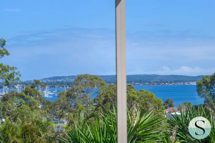64 Hill Street, Belmont NSW 2280