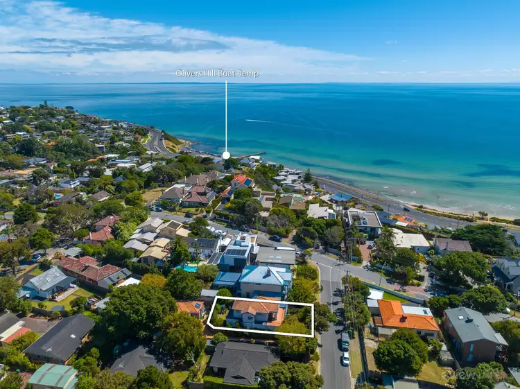 4 Gweno Avenue, Frankston VIC 3199