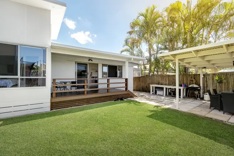 37 Deagon Drive, Runaway Bay QLD 4216