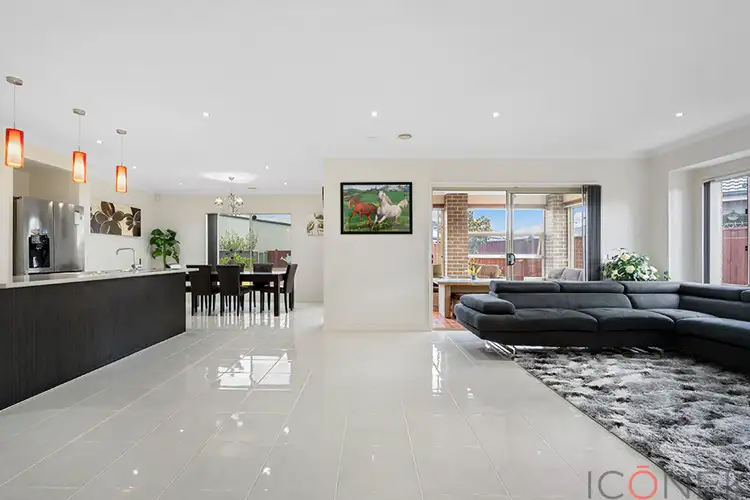 Second view of Homely house listing, 8 Playfields Place, Wollert VIC 3750