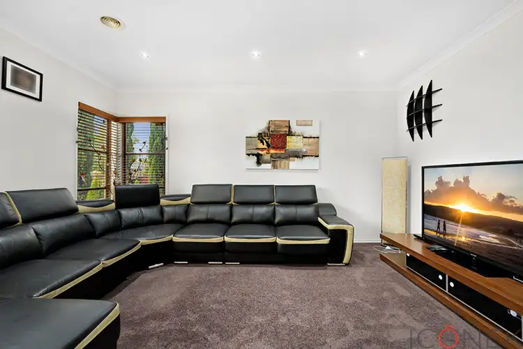 Fifth view of Homely house listing, 8 Playfields Place, Wollert VIC 3750