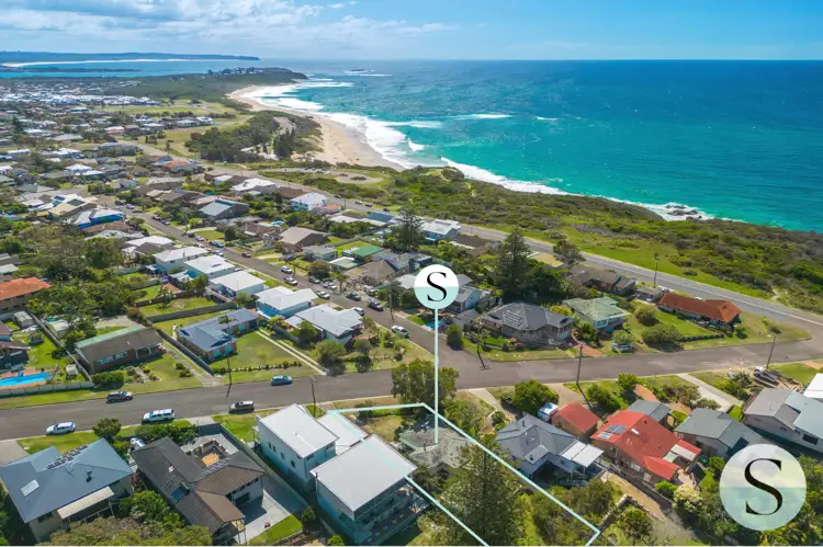 56 Ocean View Parade, Caves Beach NSW 2281