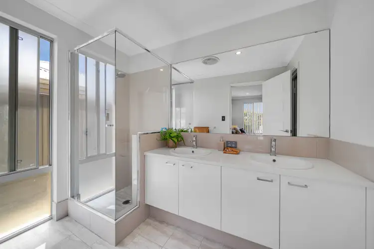 Sixth view of Homely house listing, 6 Pomodora Avenue, Landsdale WA 6065