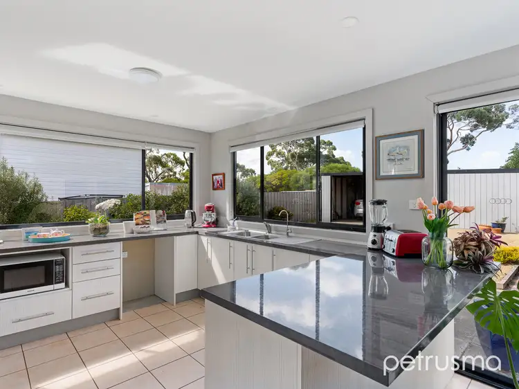 32 Fourth Avenue, Dodges Ferry TAS 7173