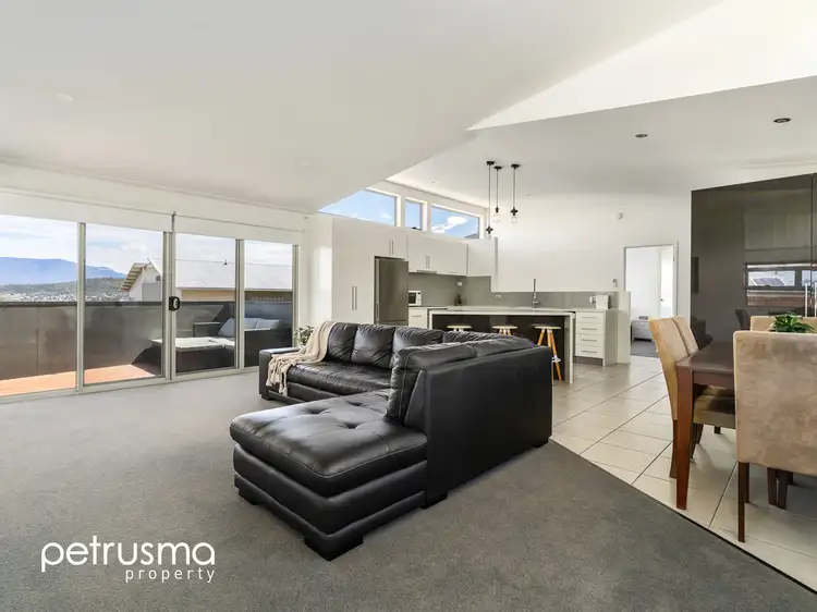 Main view of Homely unit listing, 2/90 Oakdowns Parade, Oakdowns TAS 7019