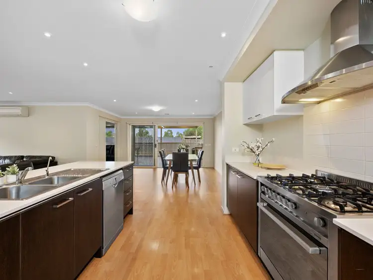 101 Black Dog Drive, Brookfield VIC 3338