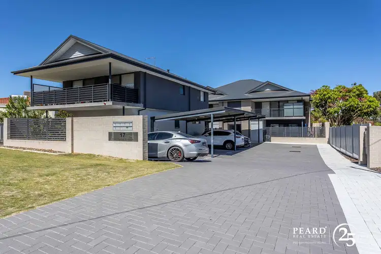 2/17 Dorchester Avenue, Warwick WA 6024