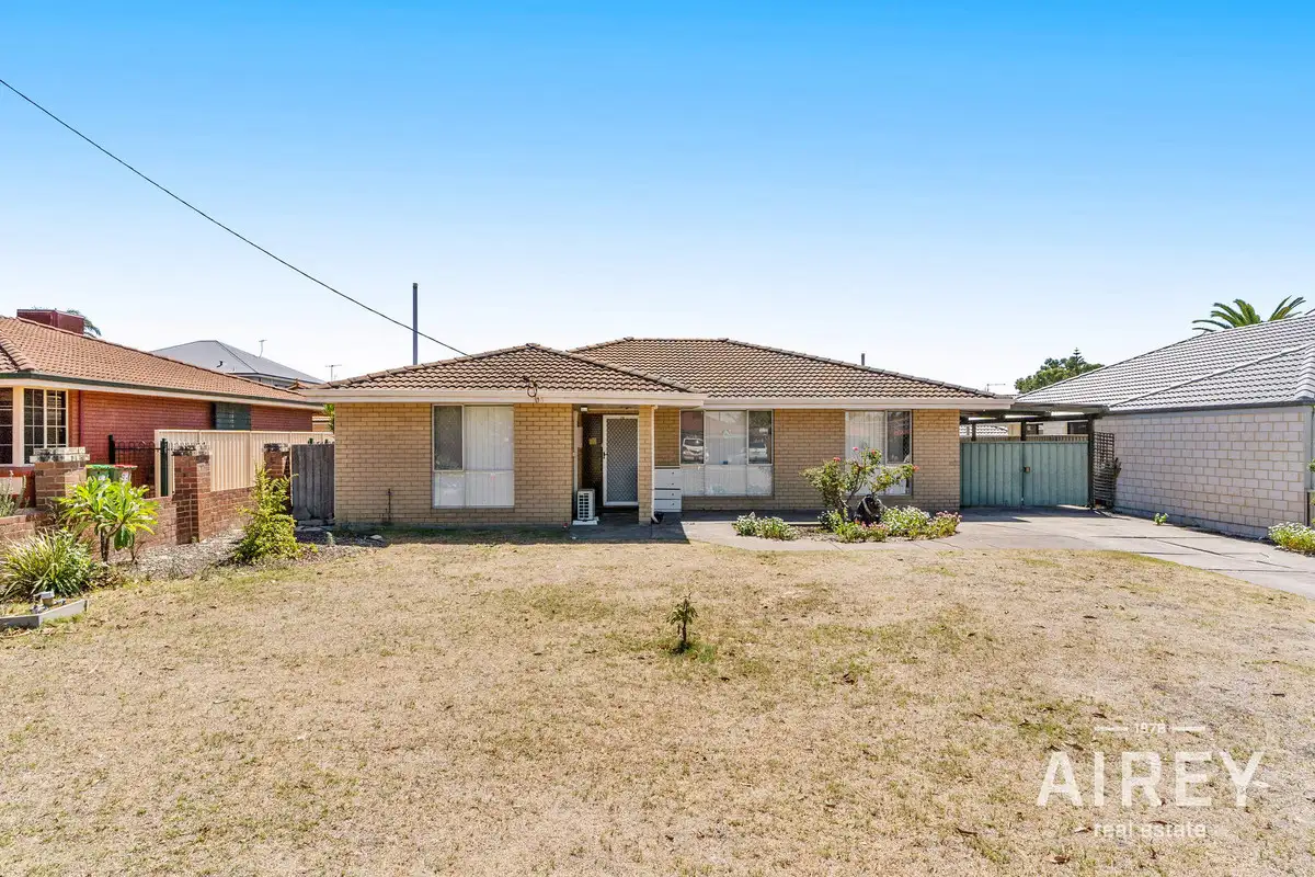 Main view of Homely house listing, 33 Crowhurst Way, Morley WA 6062